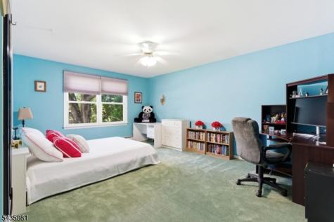 10 Dickens Court Morris NJ 07960