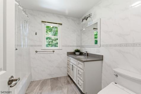 10 Dickens Court Morris NJ 07960
