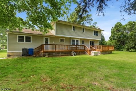 10 Dickens Court Morris NJ 07960