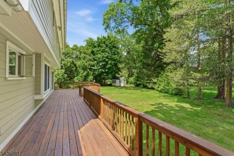 10 Dickens Court Morris NJ 07960