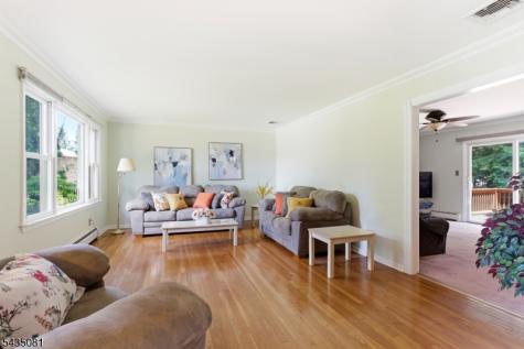 10 Dickens Court Morris NJ 07960