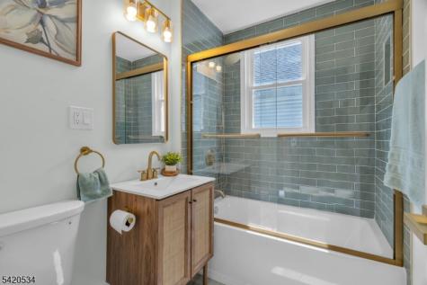 1573 Wyndmoor Avenue Hillside NJ 07205