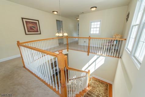 14 Bluffs Court Hamburg NJ 07419