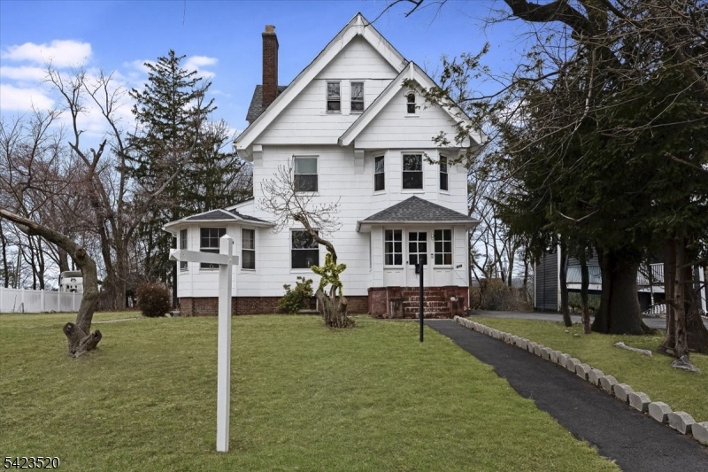 253 Midland Avenue East Orange NJ 07017