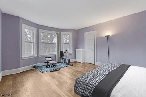 253 Midland Avenue East Orange NJ 07017