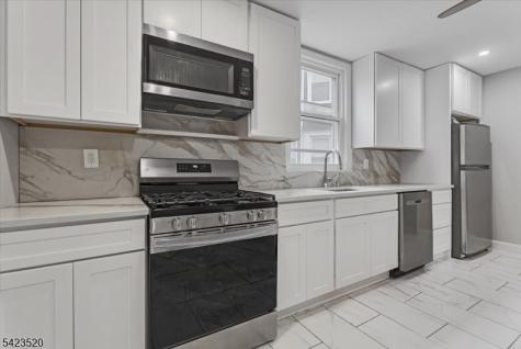 253 Midland Avenue East Orange NJ 07017