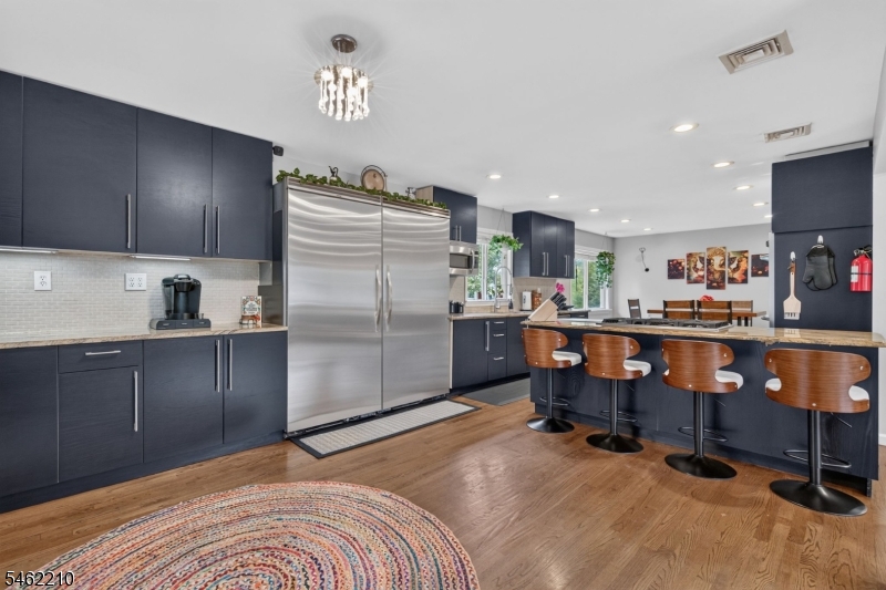 7 Crest Drive East Hanover NJ 07936