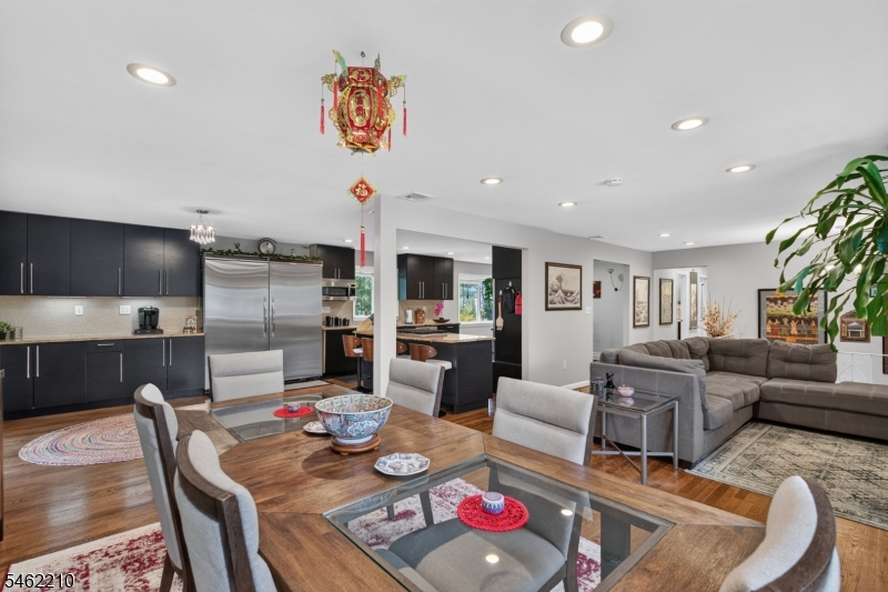 7 Crest Drive East Hanover NJ 07936