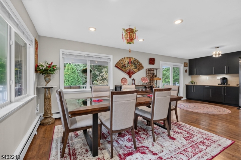 7 Crest Drive East Hanover NJ 07936