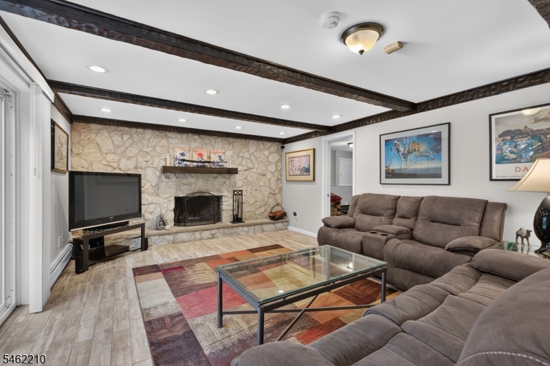 7 Crest Drive East Hanover NJ 07936