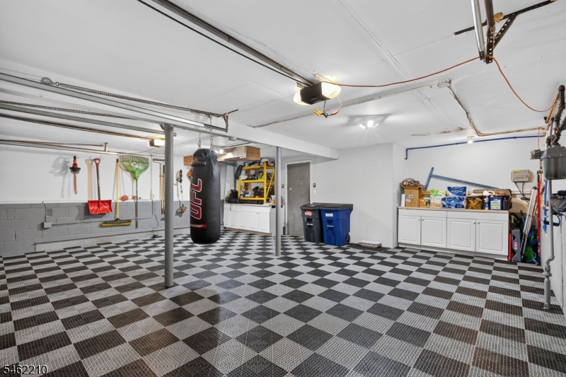 7 Crest Drive East Hanover NJ 07936