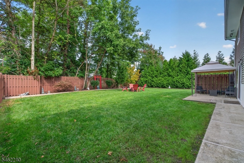 7 Crest Drive East Hanover NJ 07936