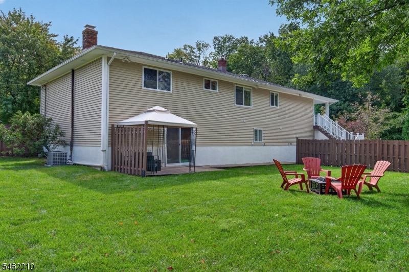 7 Crest Drive East Hanover NJ 07936