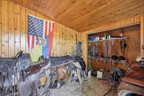 72 Pond Lane Holland NJ 08848