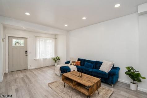 141 Van Horne Street Jersey City NJ 07304