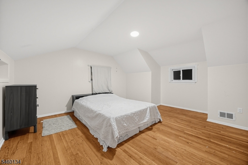 193 Mcfarlane Road Woodbridge NJ 07067