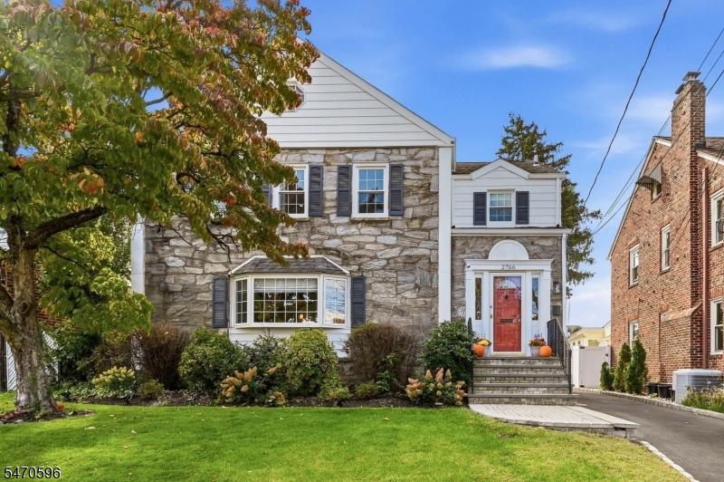 2766 Larchmont Road Union NJ 07083