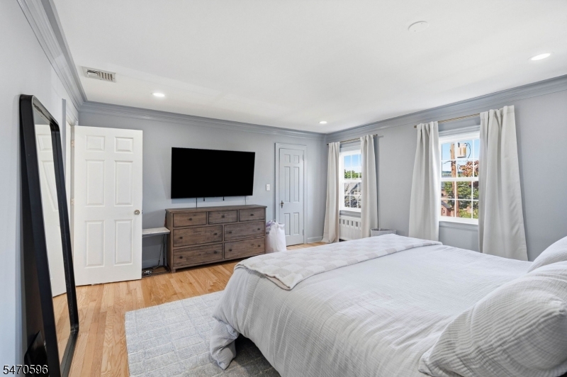 2766 Larchmont Road Union NJ 07083
