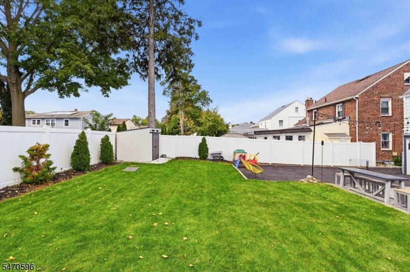2766 Larchmont Road Union NJ 07083
