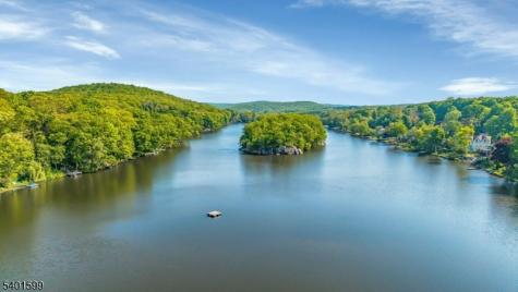 70 Tamarack Trail Hardyston NJ 07460
