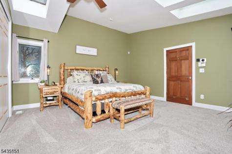 5 Longview Lane Ringwood NJ 07456