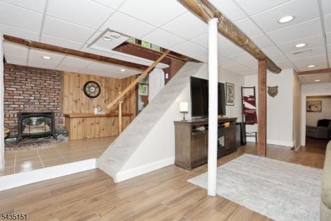 5 Longview Lane Ringwood NJ 07456