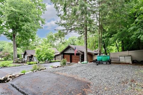 5 Longview Lane Ringwood NJ 07456