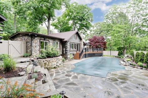 5 Longview Lane Ringwood NJ 07456