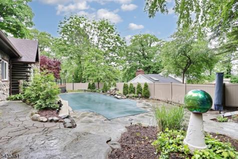 5 Longview Lane Ringwood NJ 07456