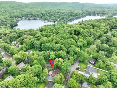 5 Longview Lane Ringwood NJ 07456
