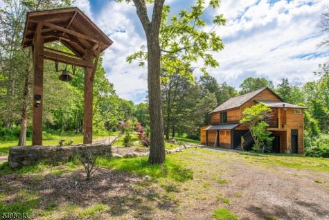 62 Mount Pleasant Road Knowlton NJ 07832