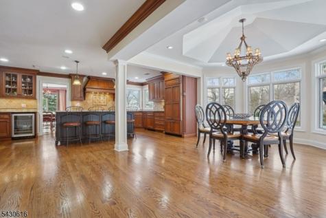 68 Rockledge Drive Livingston NJ 07039