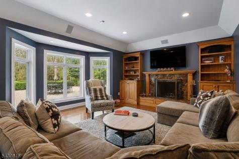 68 Rockledge Drive Livingston NJ 07039
