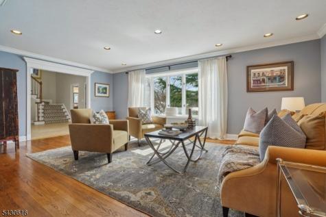 68 Rockledge Drive Livingston NJ 07039