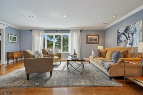 68 Rockledge Drive Livingston NJ 07039
