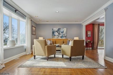 68 Rockledge Drive Livingston NJ 07039