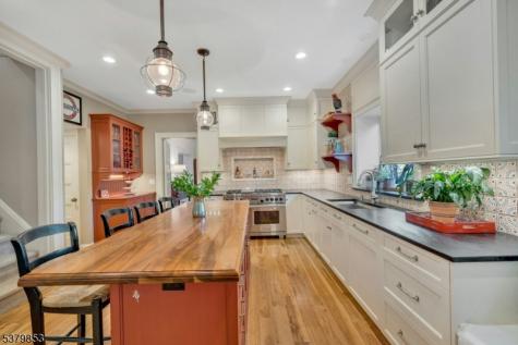 89 Porter Place Montclair NJ 07042