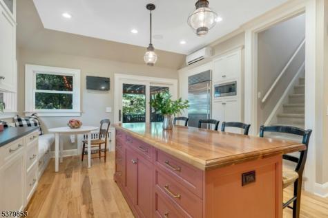 89 Porter Place Montclair NJ 07042