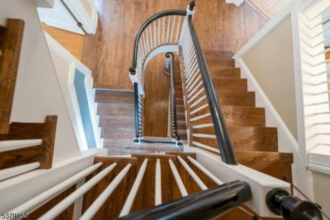 89 Porter Place Montclair NJ 07042