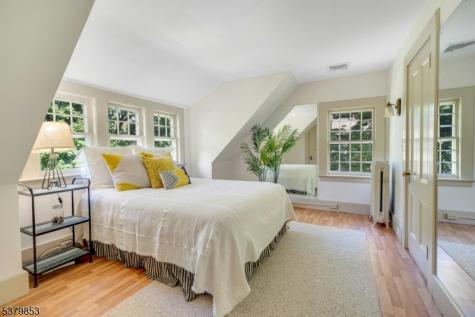 89 Porter Place Montclair NJ 07042