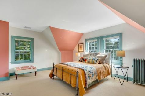 89 Porter Place Montclair NJ 07042