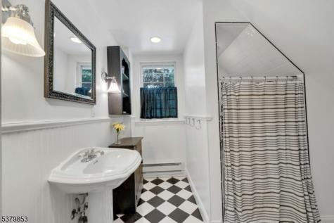 89 Porter Place Montclair NJ 07042