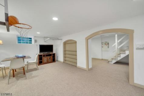 89 Porter Place Montclair NJ 07042