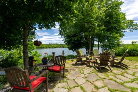 2186 Lakeside Drive Vernon NJ 07422