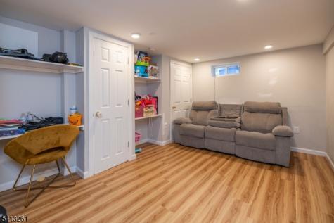 175 Rosewood Lane Woodbridge NJ 07064