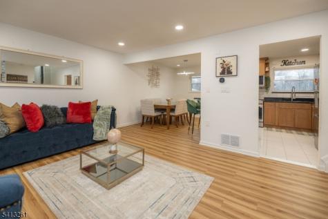 175 Rosewood Lane Woodbridge NJ 07064