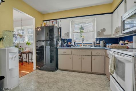 14 Woods Edge Road Byram NJ 07874