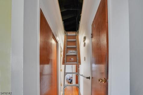 14 Woods Edge Road Byram NJ 07874