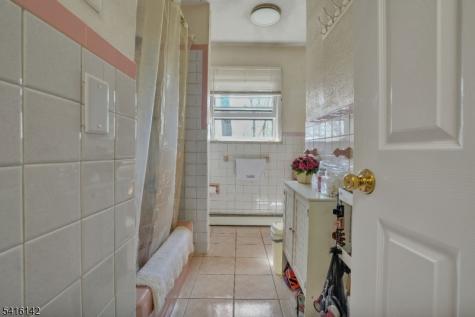 14 Woods Edge Road Byram NJ 07874