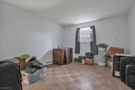 14 Woods Edge Road Byram NJ 07874